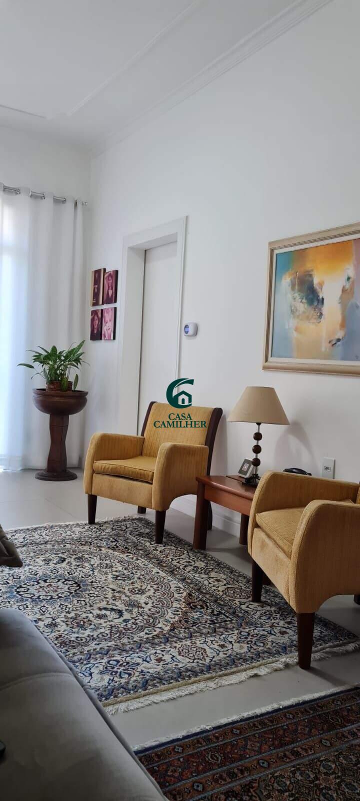 Casa à venda no Centro: 