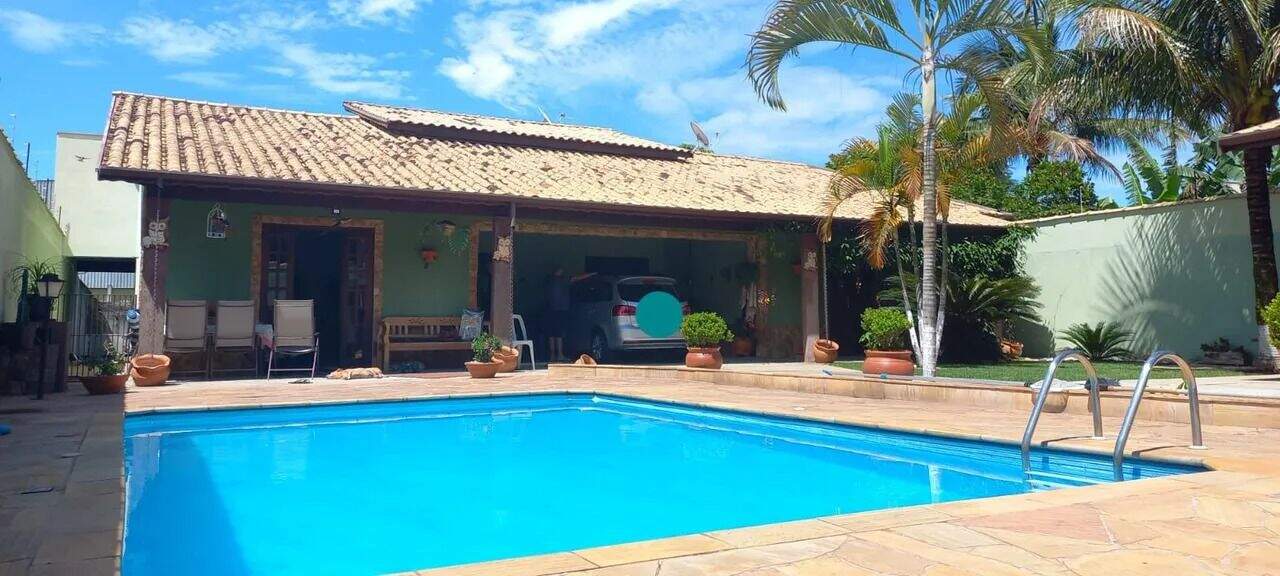 Casa à venda no Granja Bela Vista: 