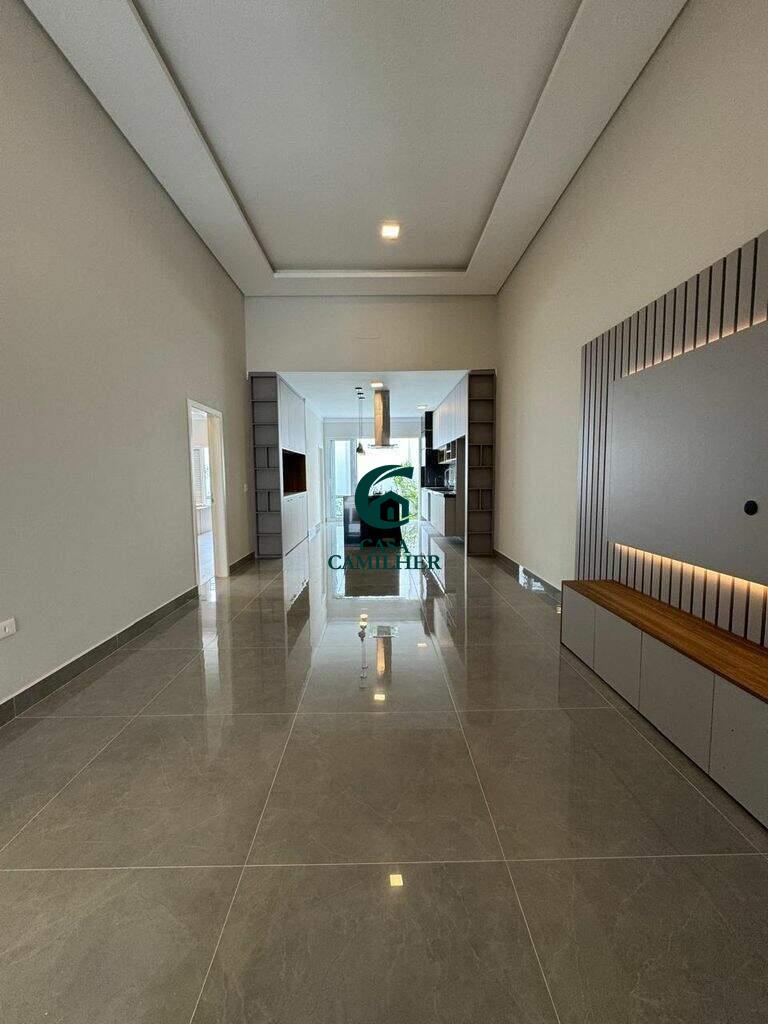 Casa à venda no Terras de Benvira: 