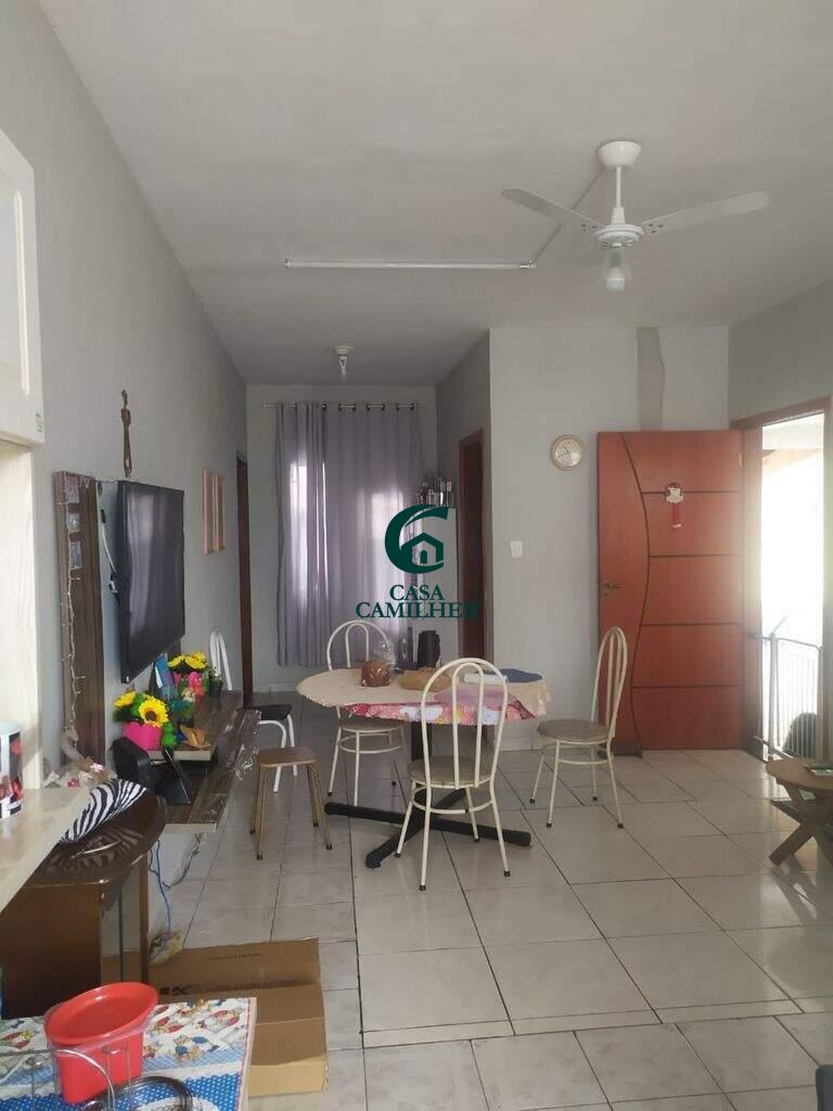 Casa à venda no Parque Santo Antônio: 