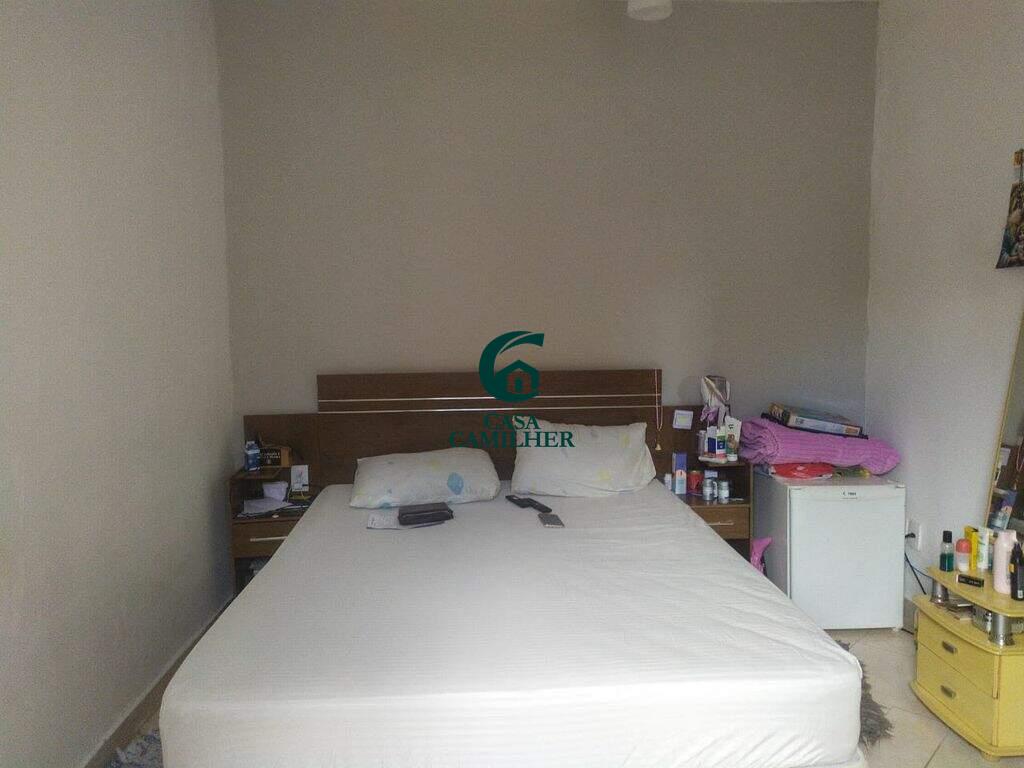 Casa à venda no Parque Santo Antônio: 