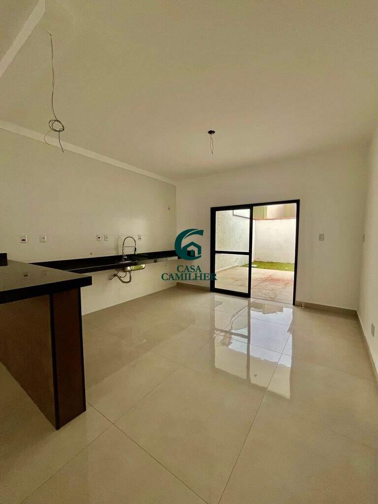 Casa à venda no Caminho Novo: 