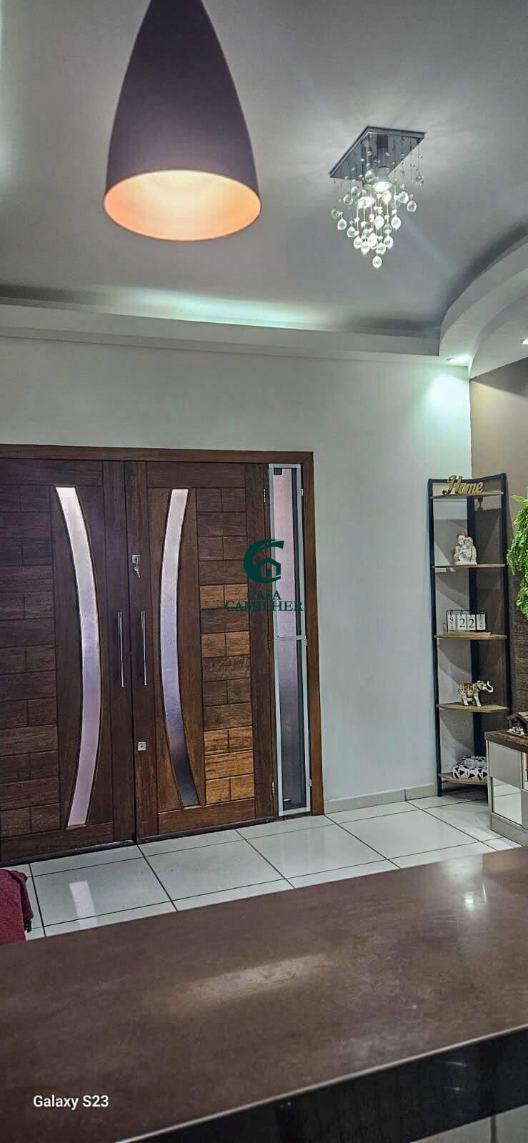 Casa à venda no Jardim do Lago: 