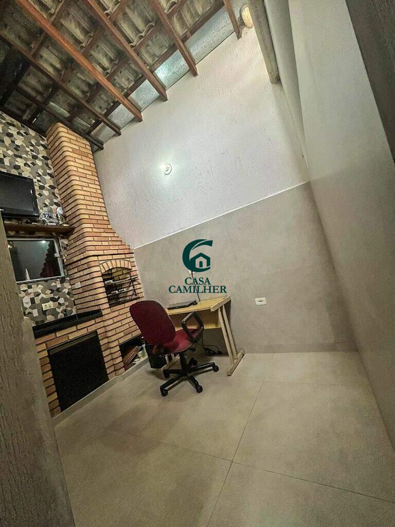 Casa à venda no Piracangaguá: 