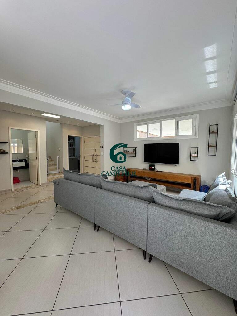 Casa à venda no Piracangaguá: 