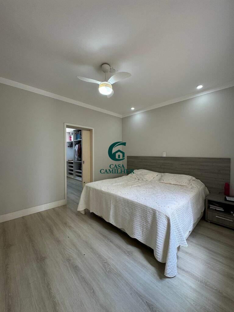 Casa à venda no Piracangaguá: 