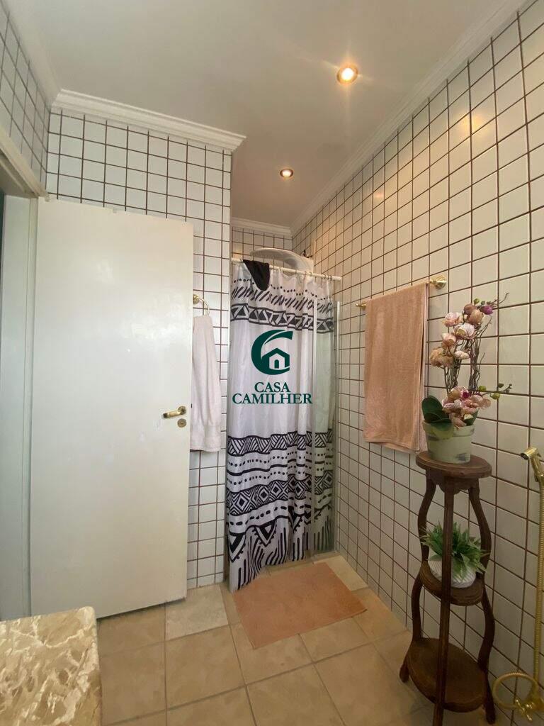 Casa à venda no Centro: 