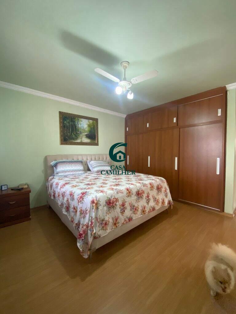 Casa à venda no Centro: 