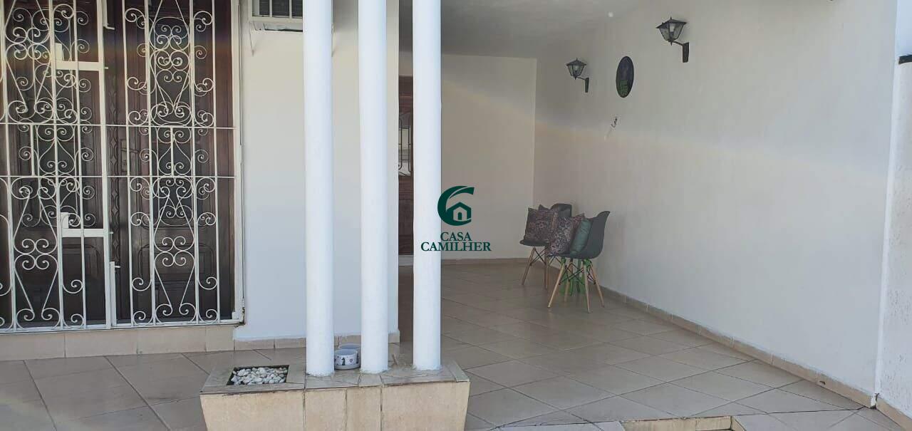 Casa à venda no Centro: 