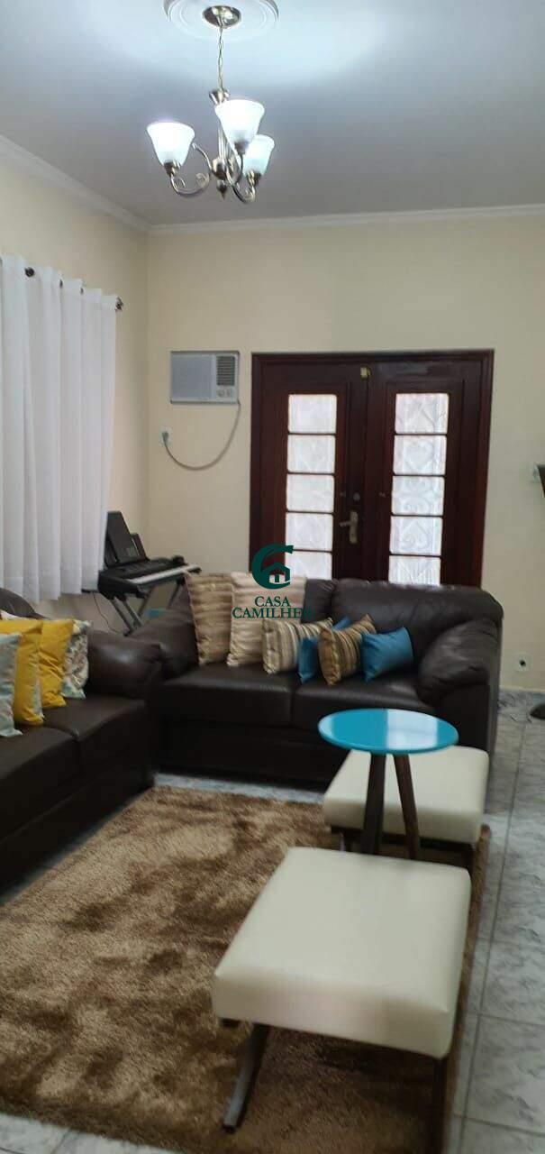 Casa à venda no Centro: 