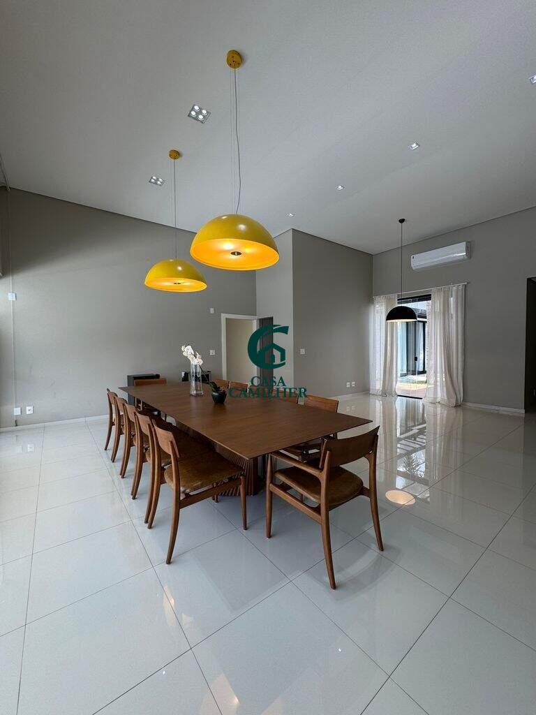 Casa à venda no Parque Piracangagua: 