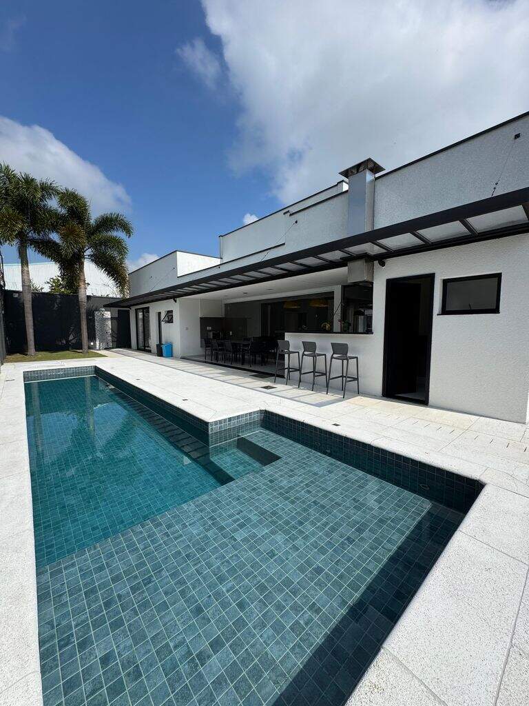 Casa à venda no Parque Piracangagua: 