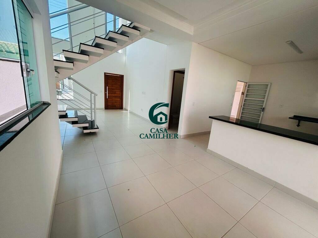 Casa à venda no Piracangaguá: 