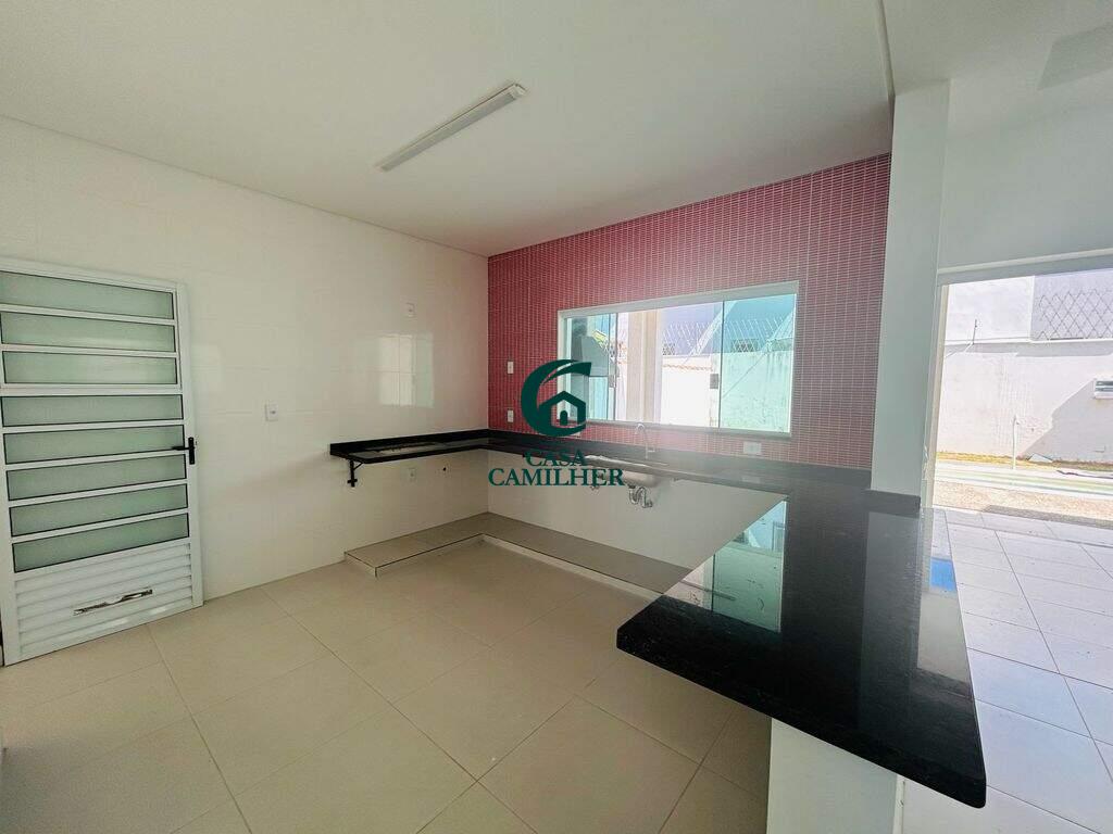 Casa à venda no Piracangaguá: 