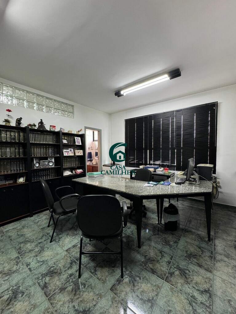 Sala à venda no Centro: 