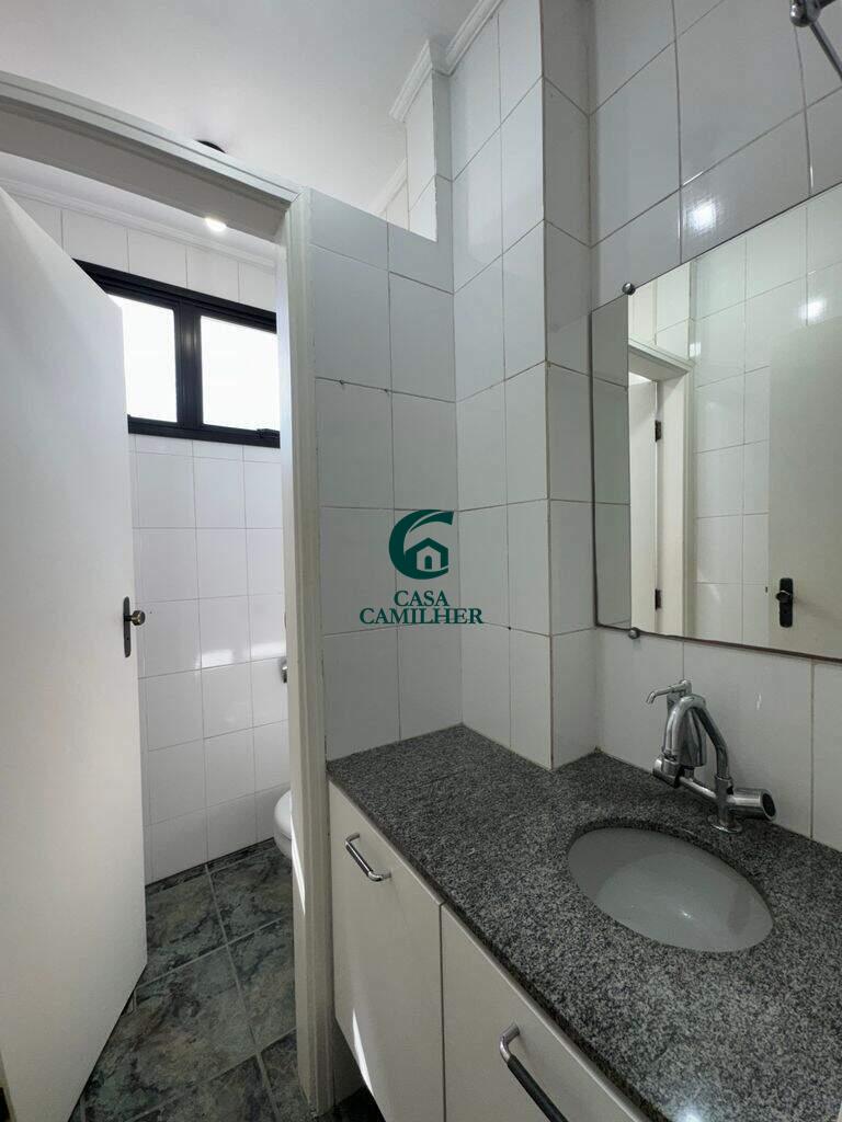 Sala à venda no Centro: 