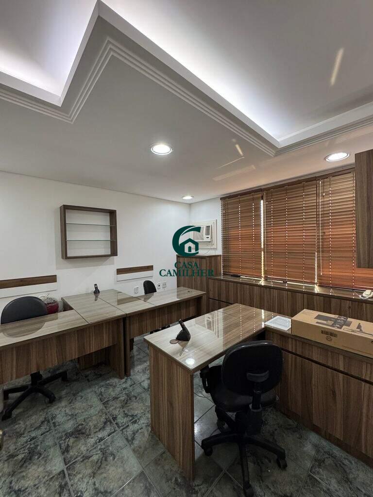 Sala à venda no Centro: 