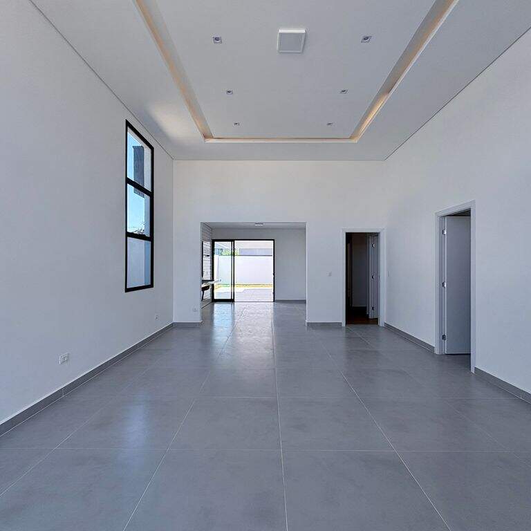 Casa à venda no Piracangaguá: 