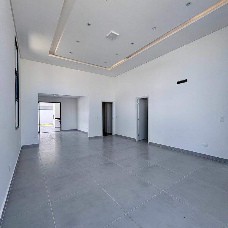 Casa à venda no Piracangaguá: 