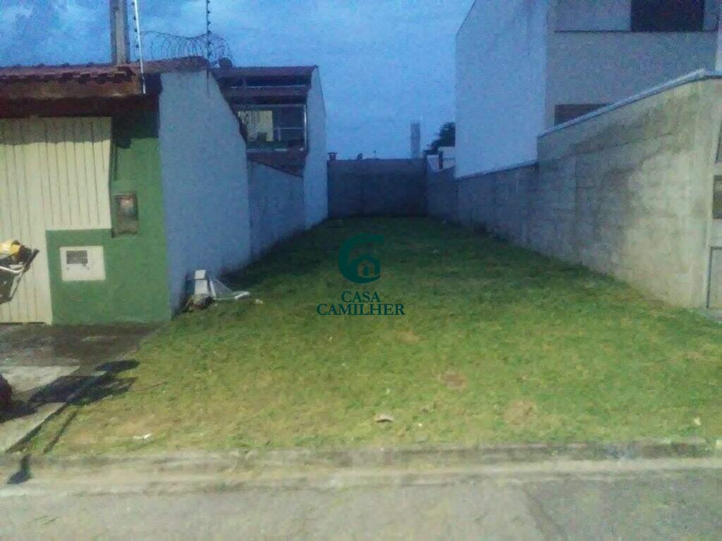 Terreno/Lote à venda no Vista Alegre: Terreno à venda