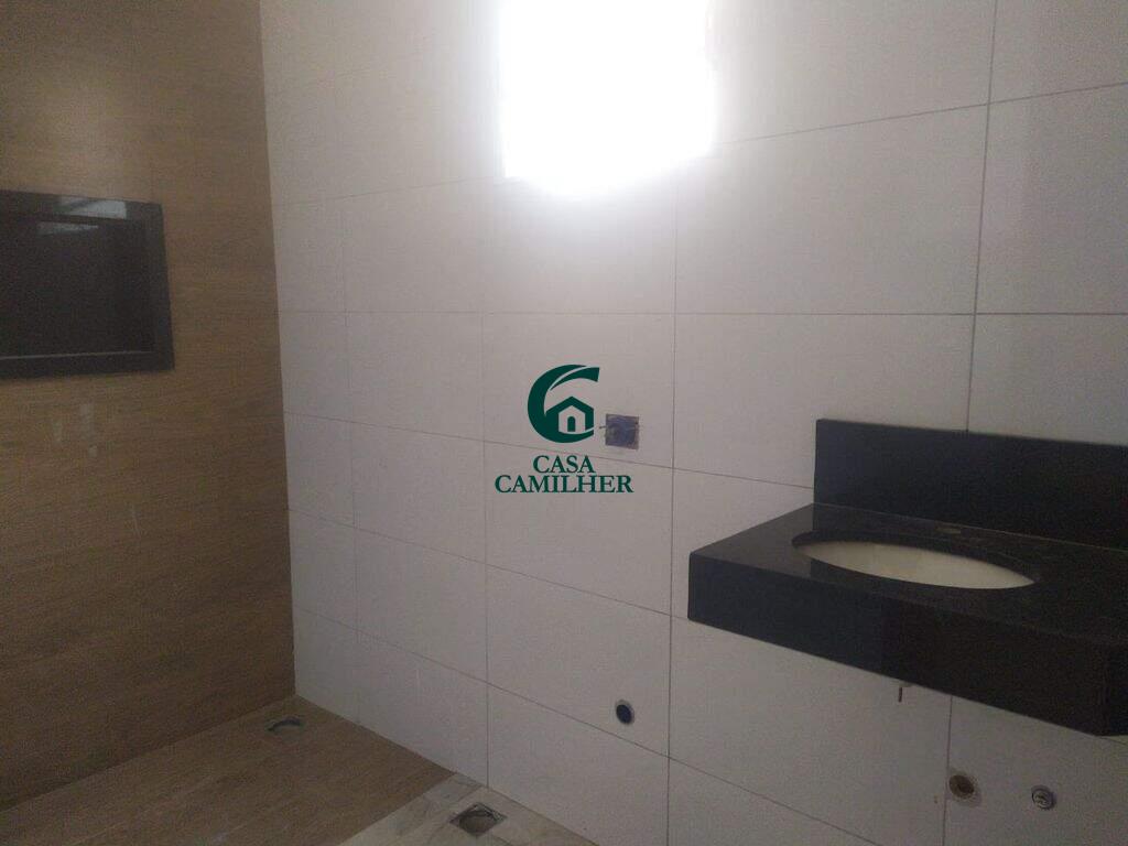 Casa à venda no Mombaça: 