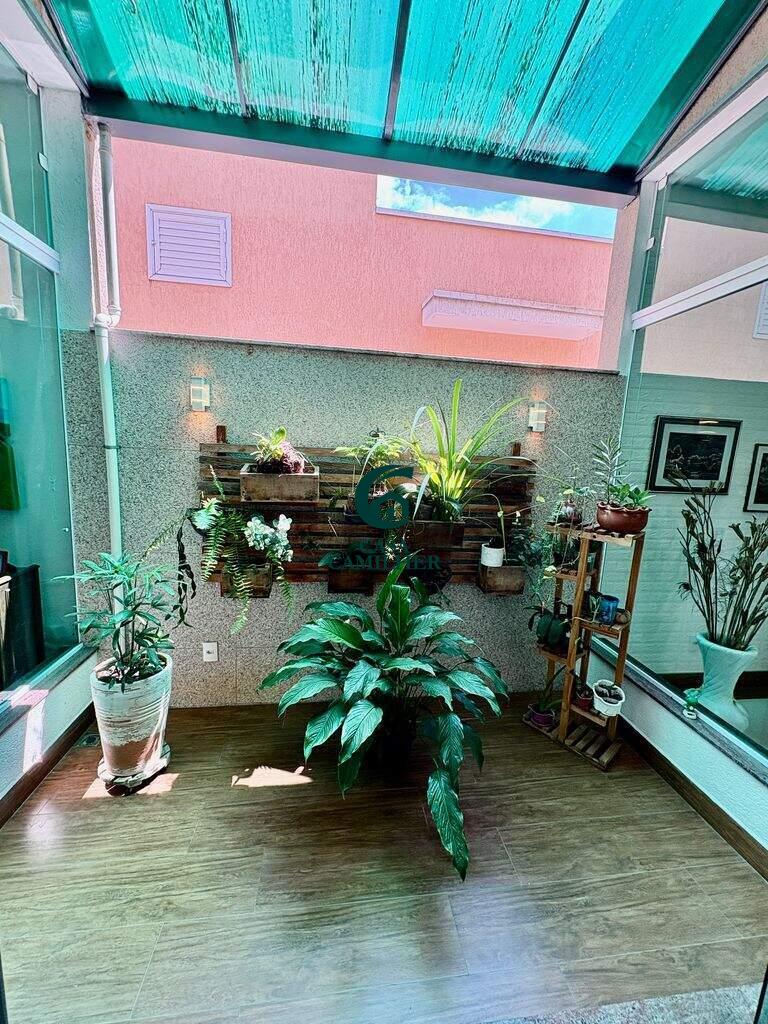 Casa à venda no Castelo: 