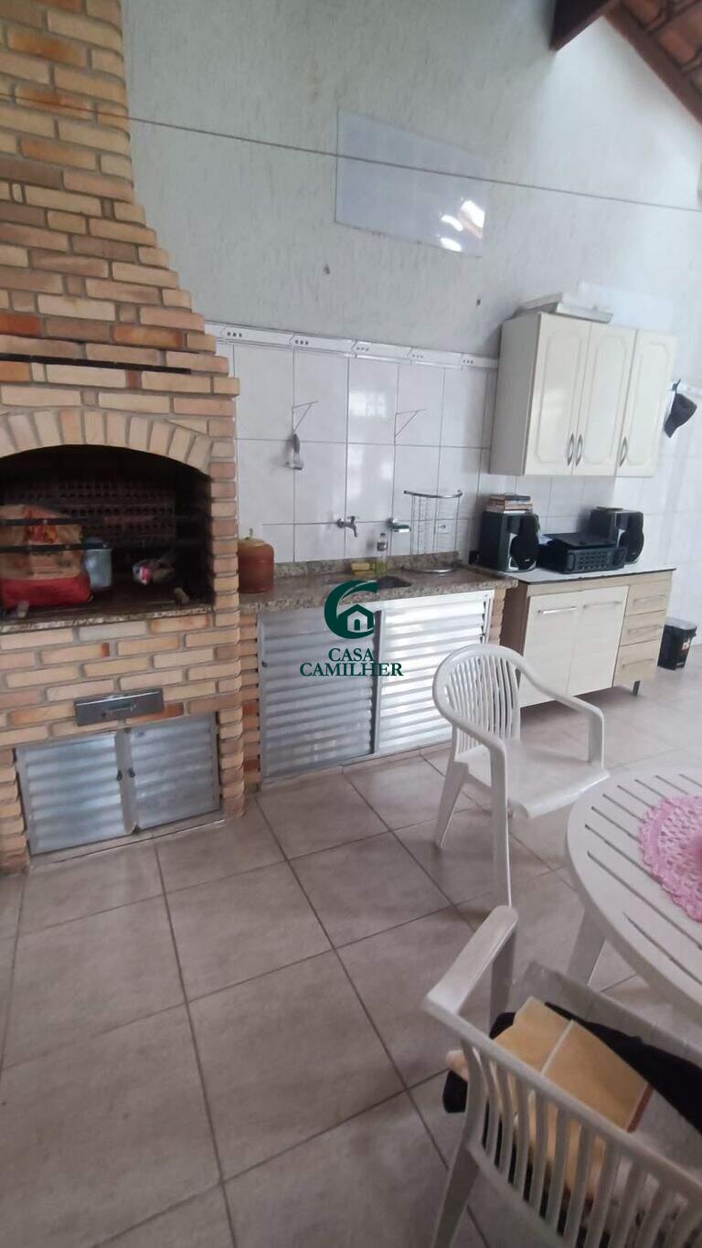 Casa à venda no Jardim de Alah: 