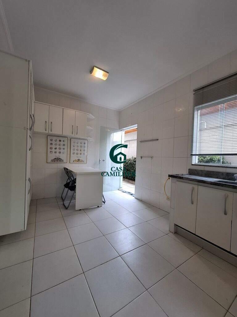 Casa à venda no Piracangaguá: 