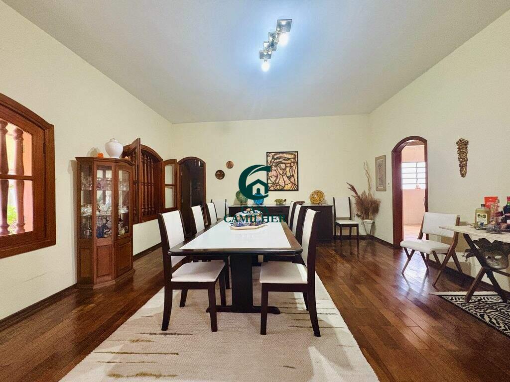 Casa à venda no Jardim das Nações: 