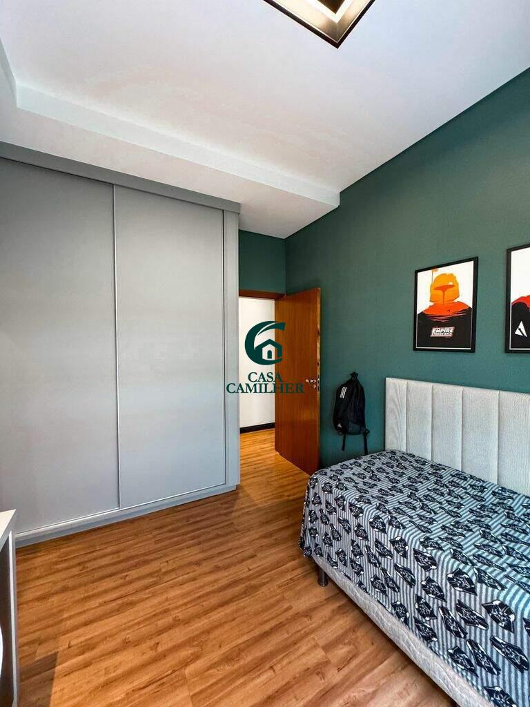 Casa à venda no Piracangaguá: 