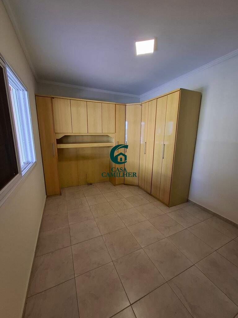 Casa à venda no Piracangaguá: 