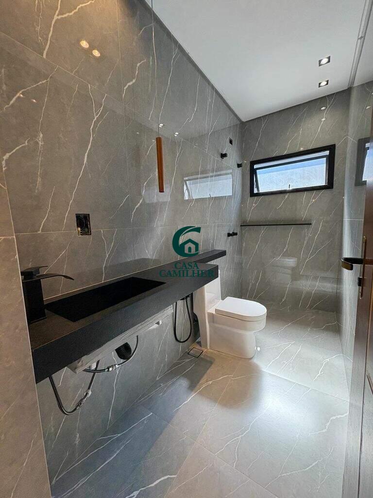 Casa à venda no Terras de Benvira: 