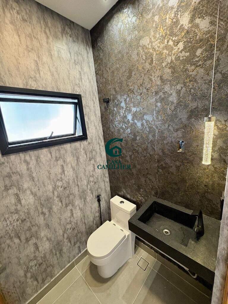 Casa à venda no Terras de Benvira: 