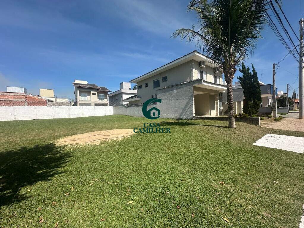 Terreno/Lote à venda no Piracangaguá: 