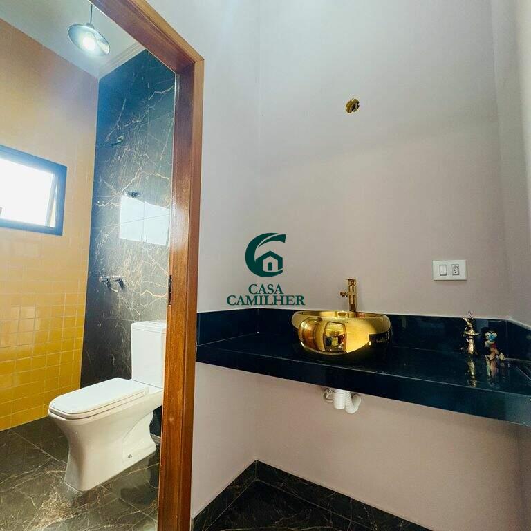 Casa à venda no Pinhão: 