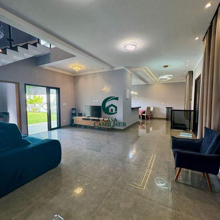 Casa à venda no Pinhão: 