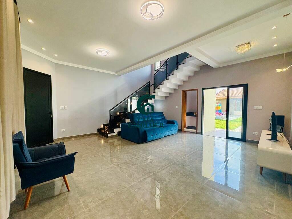 Casa à venda no Pinhão: 