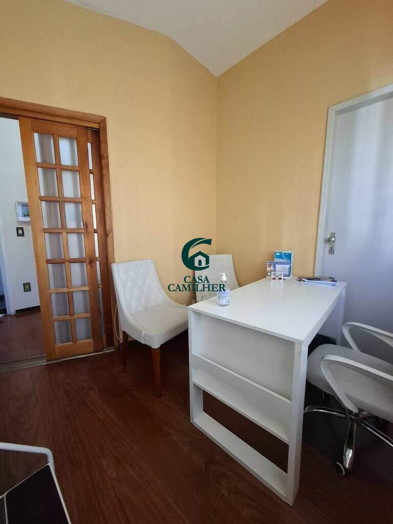 Sala à venda no Centro: 