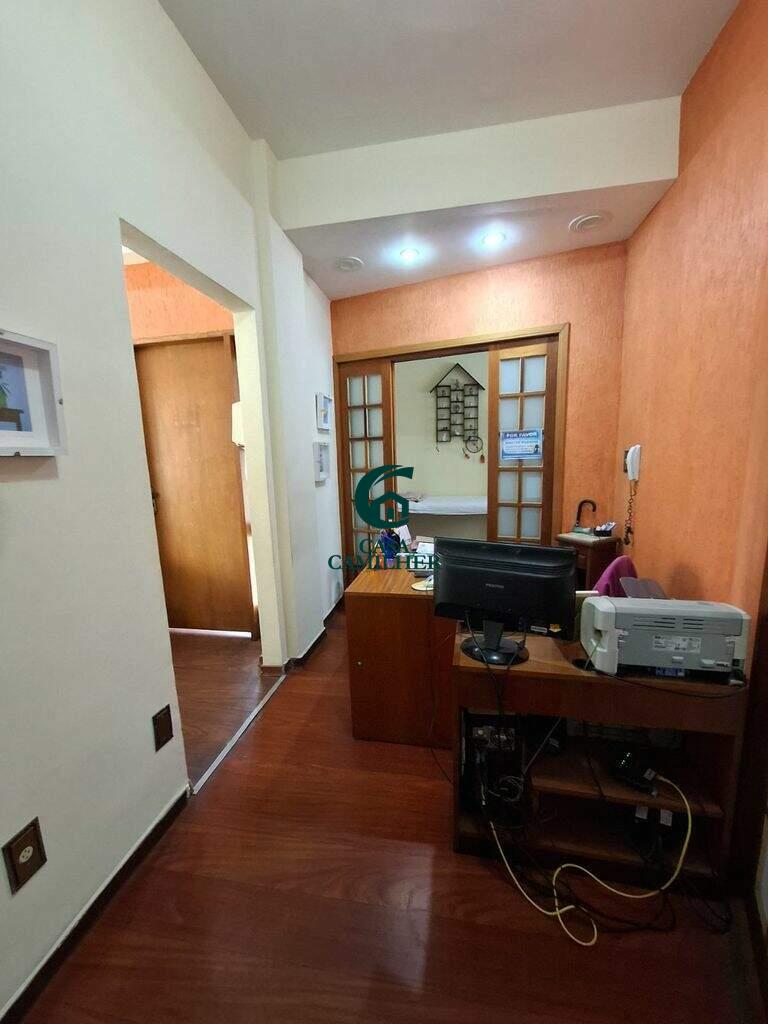 Sala à venda no Centro: 