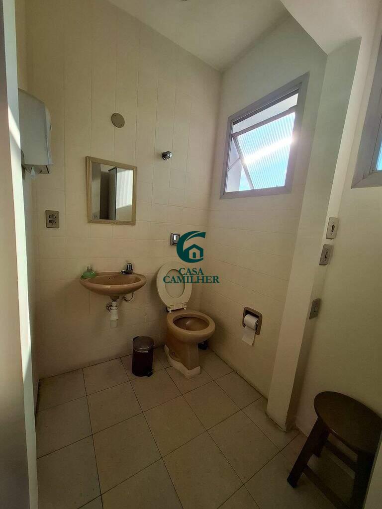 Sala à venda no Centro: 