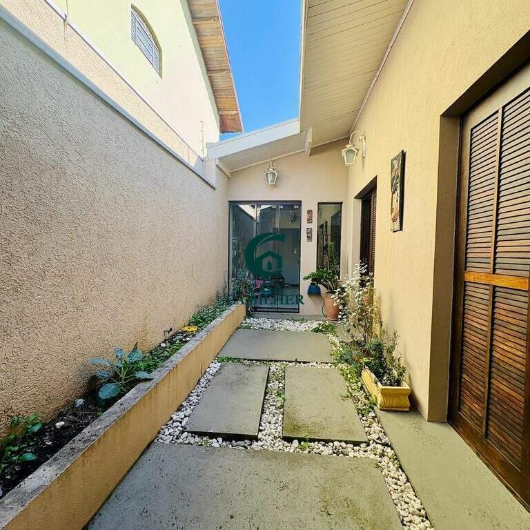 Casa à venda no Conjunto Residencial Urupes Unidas: 