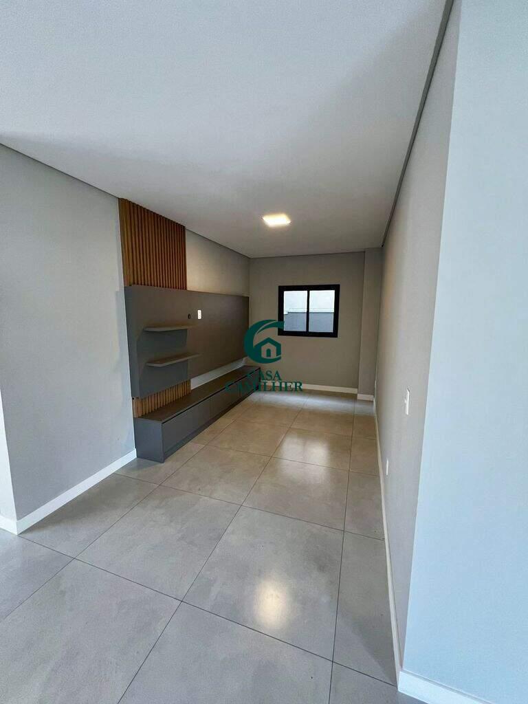 Casa à venda no Putim: 