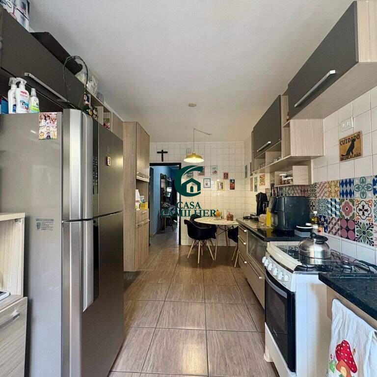 Casa à venda no Areão: 