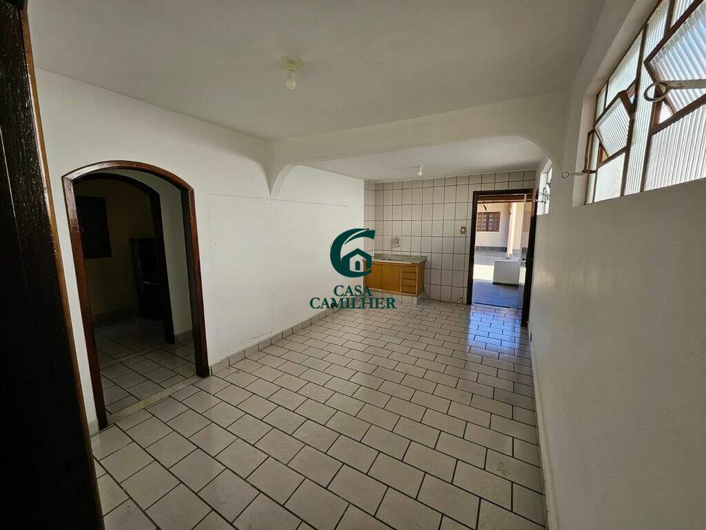 Casa à venda no Parque Santo Antônio: 