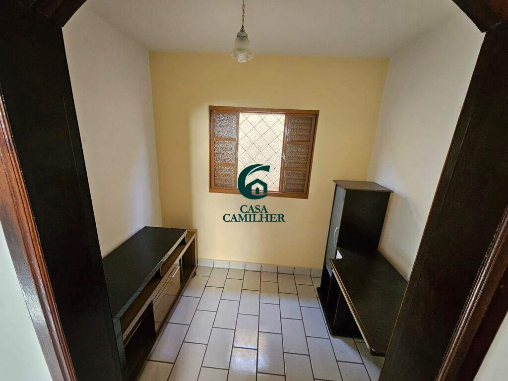 Casa à venda no Parque Santo Antônio: 