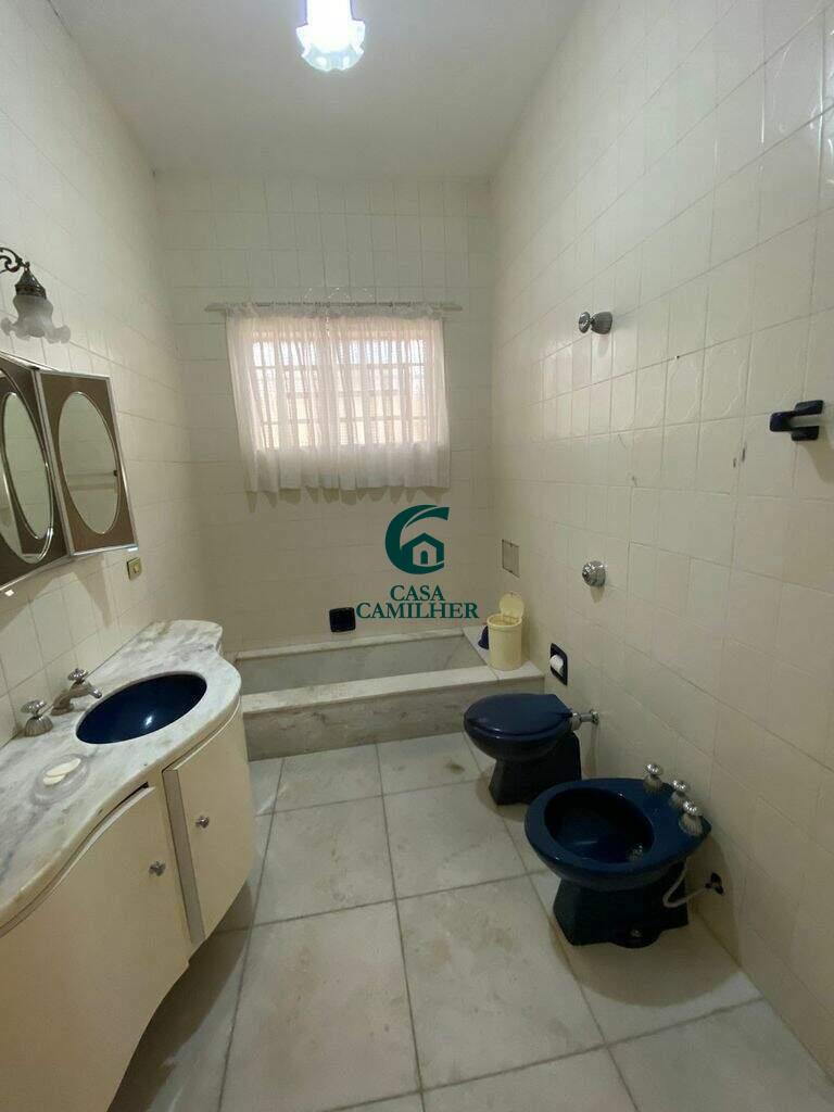 Casa à venda no Centro: 