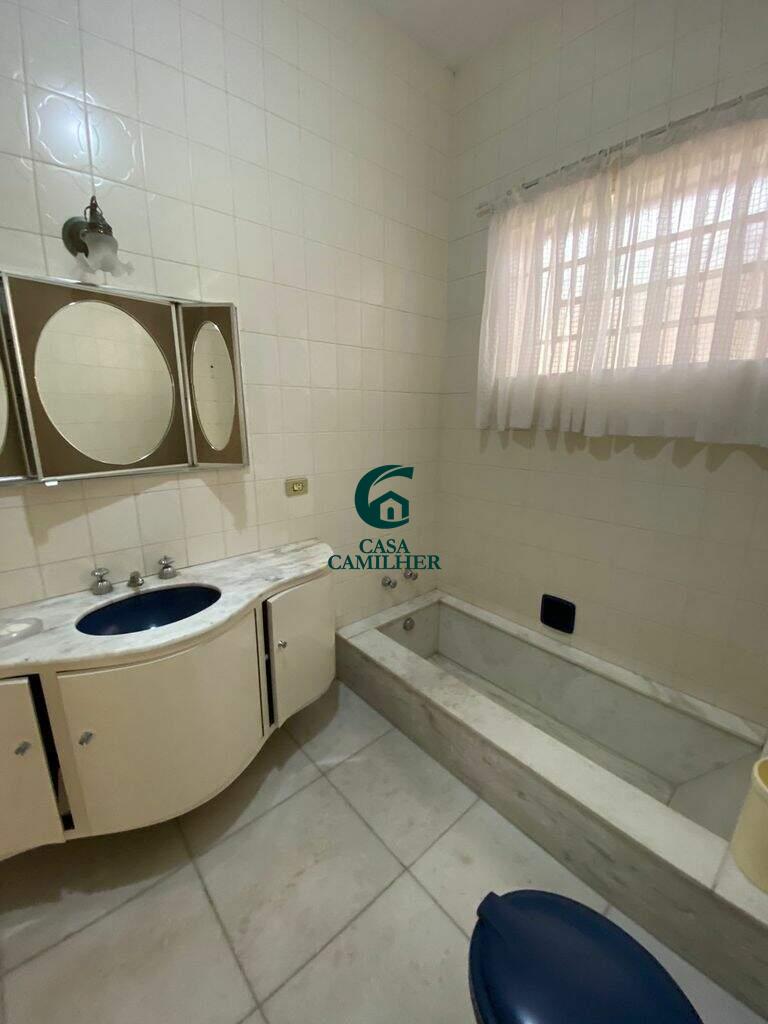 Casa à venda no Centro: 