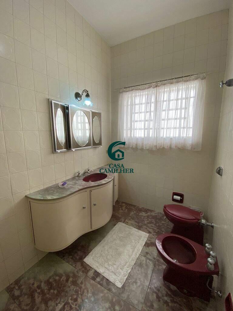 Casa à venda no Centro: 