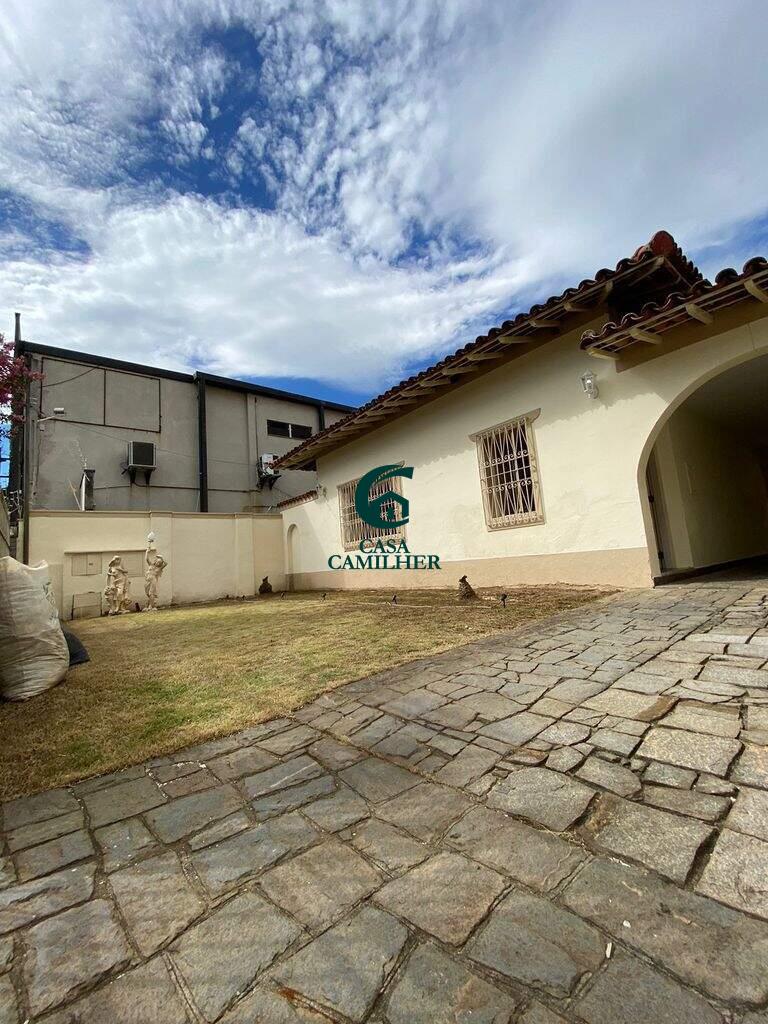 Casa à venda no Centro: 