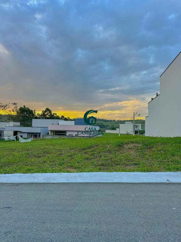 Terreno/Lote à venda no Itapecerica: 